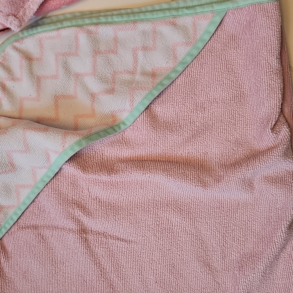 Pink Hooded Baby Towel Circo
